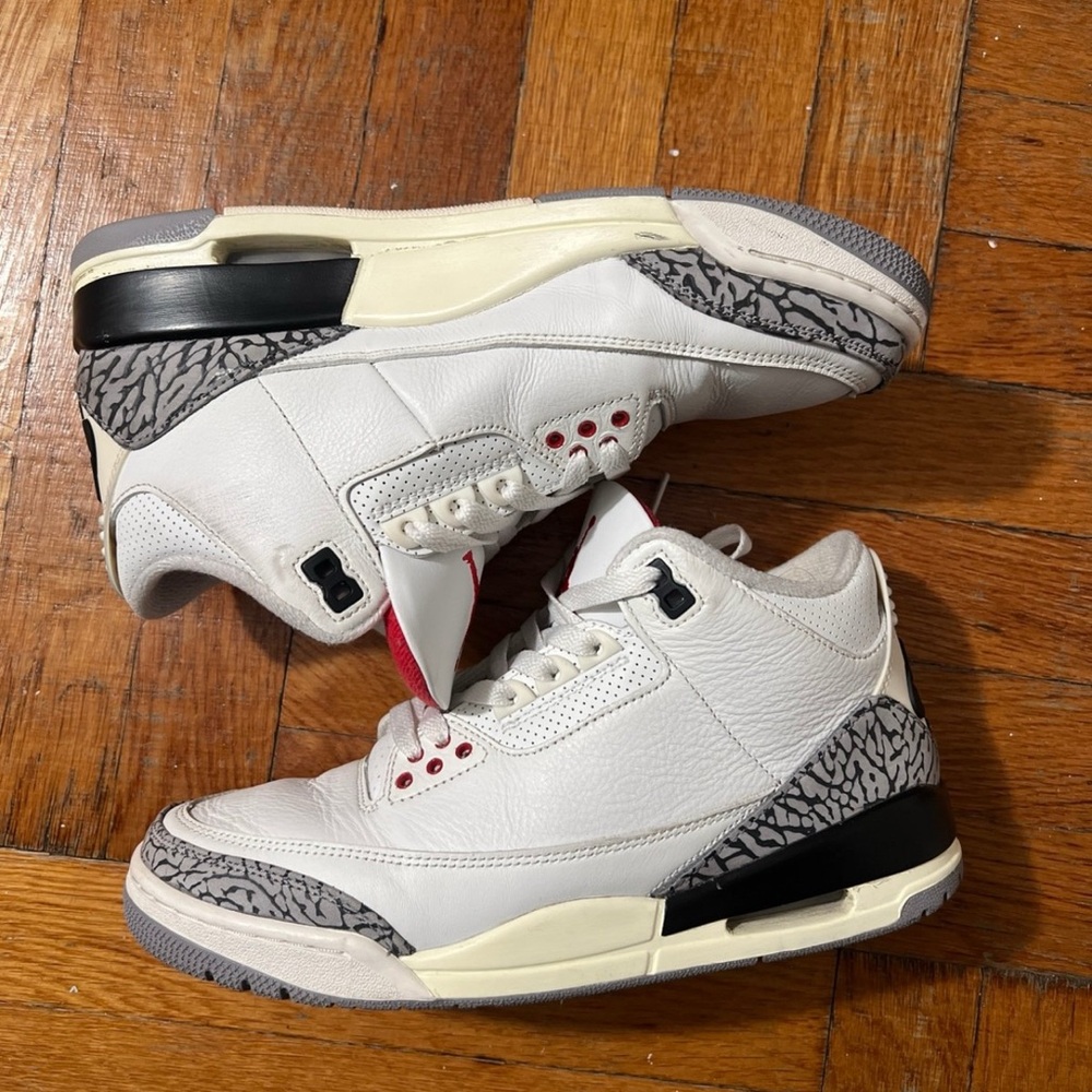 SOLD Jordan 3 White cemente